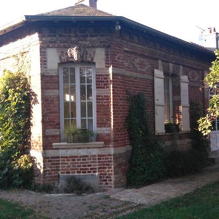 Le Jardin Des Ecureuils Hotel Demuin Exterior foto